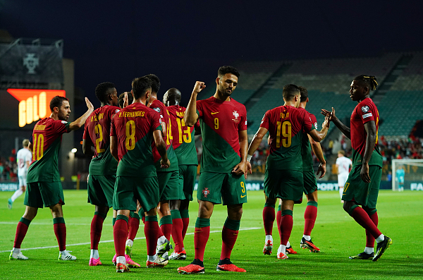 九游官网下载-葡萄牙国家队集训进行中，备战国际赛事(葡萄牙国家队训练)