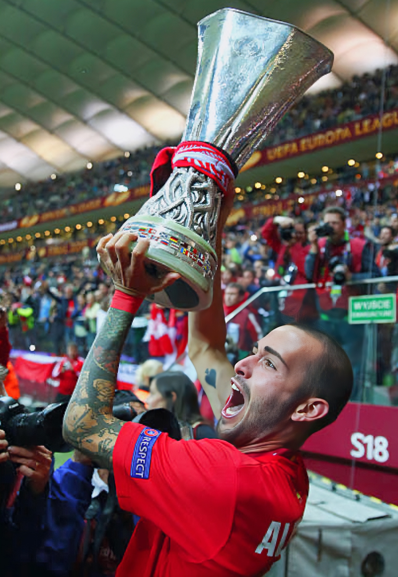 九游官网下载app下载-罗马备战比利亚雷亚尔，期待取得胜利(意甲罗马球员比利亚尔)